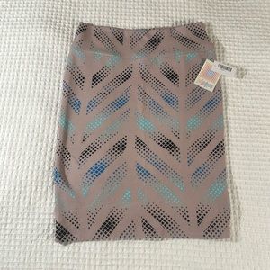 LuLaRoe Women’s Cassie Pencil Skirt/Size: L /Color: Lavender-Multi Design (NWT)